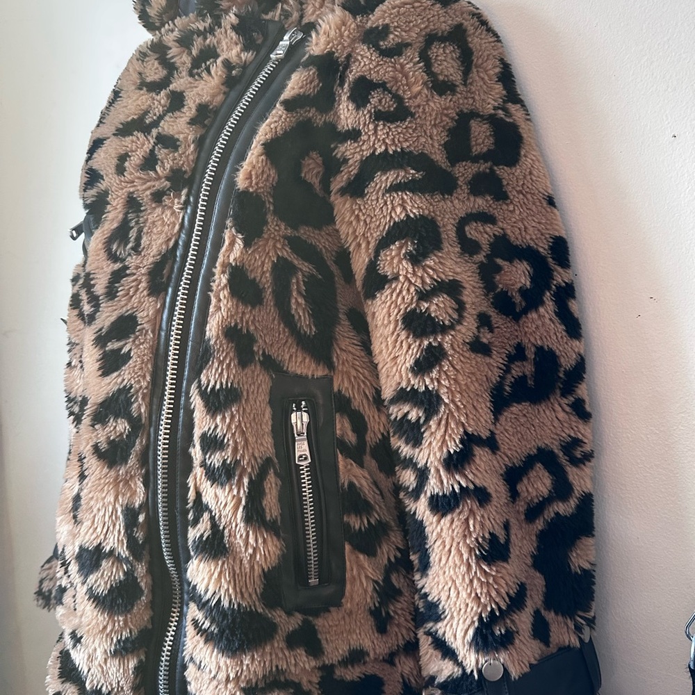 Faux Fur Teddy Biker Jacket

Avec Les Filles - Picture 12 of 16